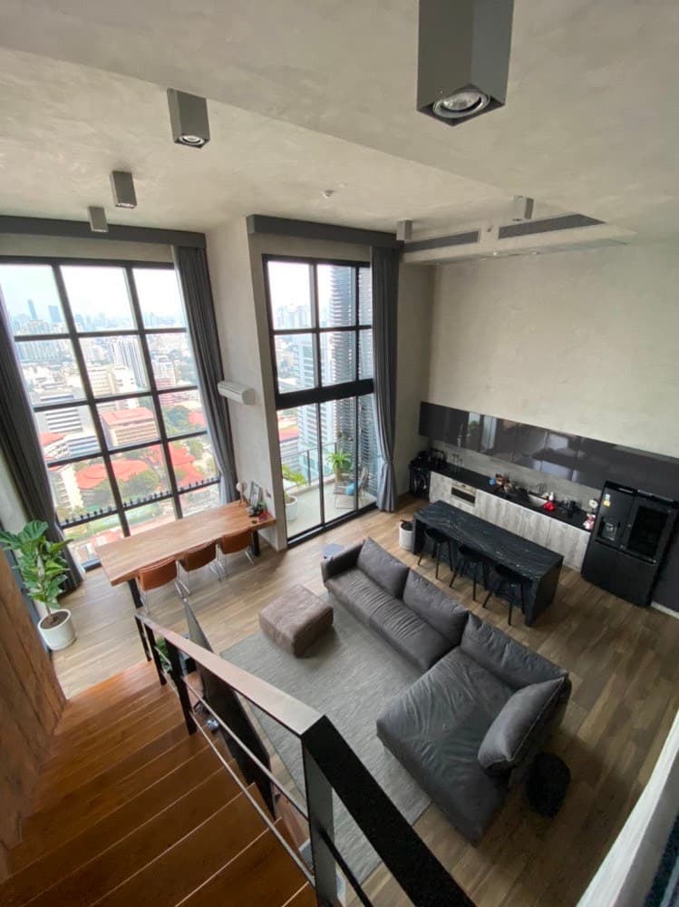 ขาย/เช่า คอนโด The Lofts Asoke · 3 ห้องนอน · 145 ตร.ม.