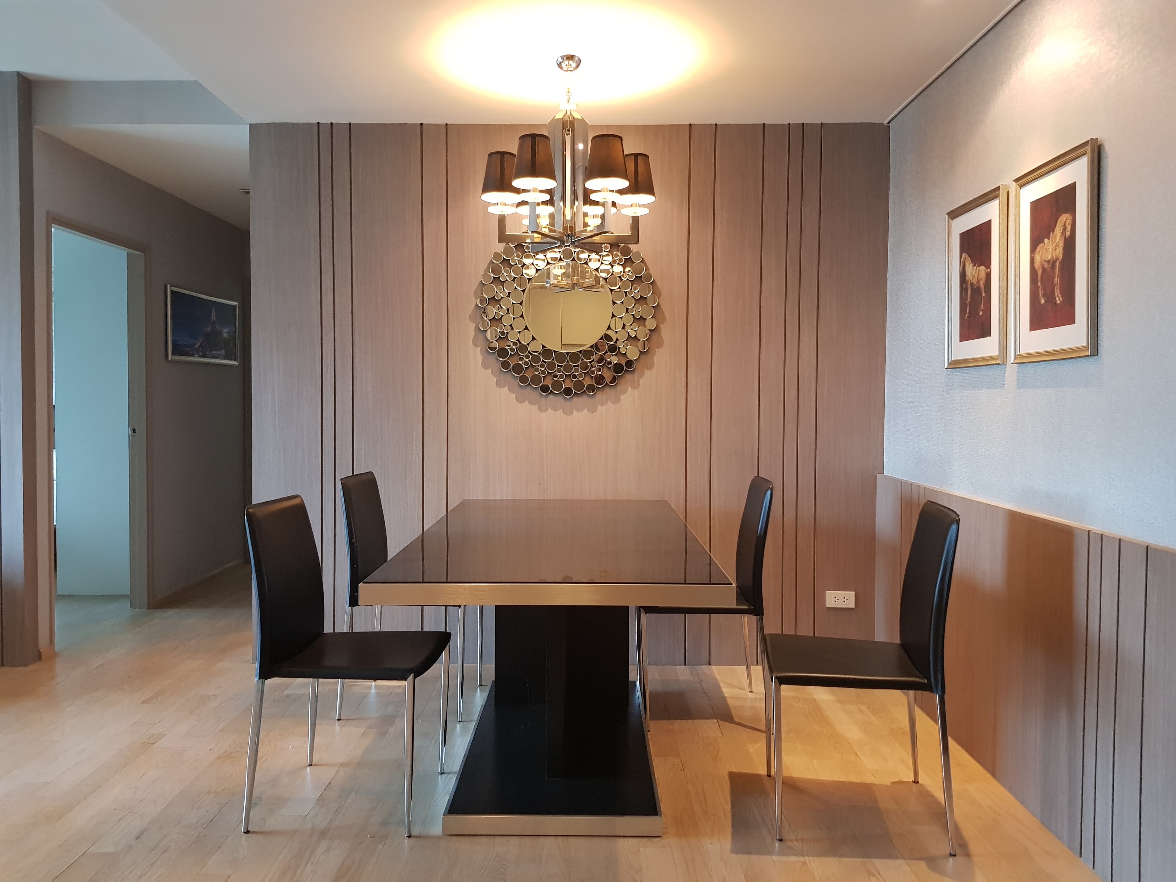 Noble Remix · 3 Beds Condo, 121.42 sqm, for Rent