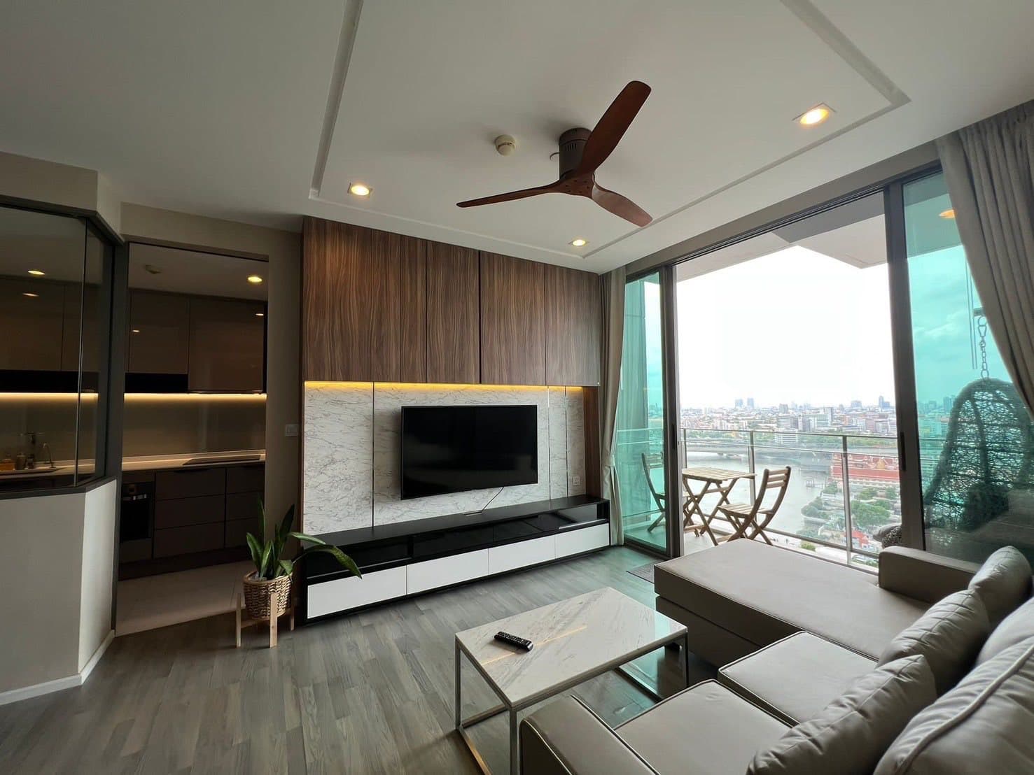 ขาย/เช่า คอนโด 333 Riverside · 2 ห้องนอน · 86 ตร.ม.
