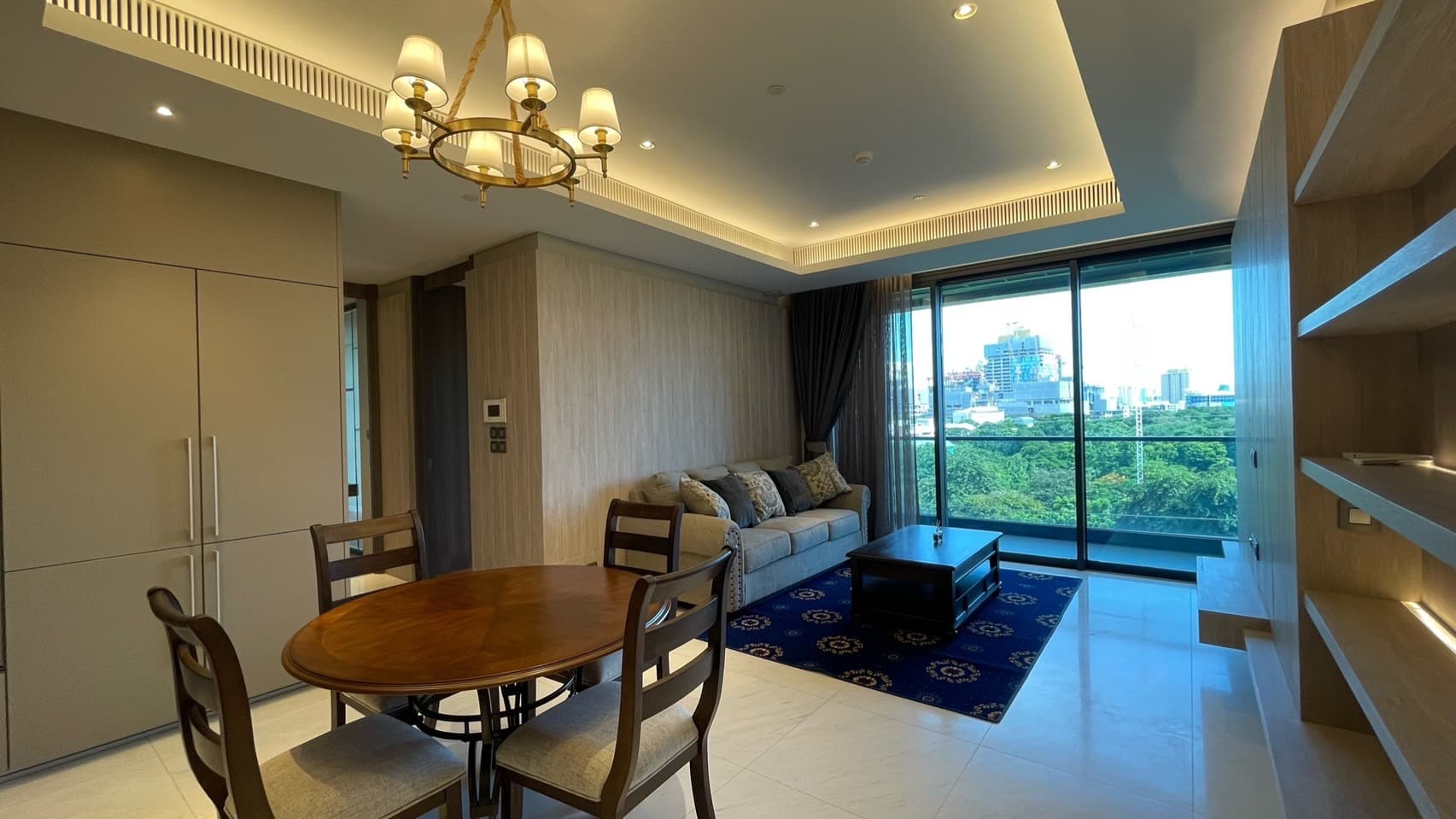 ขาย/เช่า คอนโด Sindhorn Tonson · 2 ห้องนอน · 106 ตร.ม.