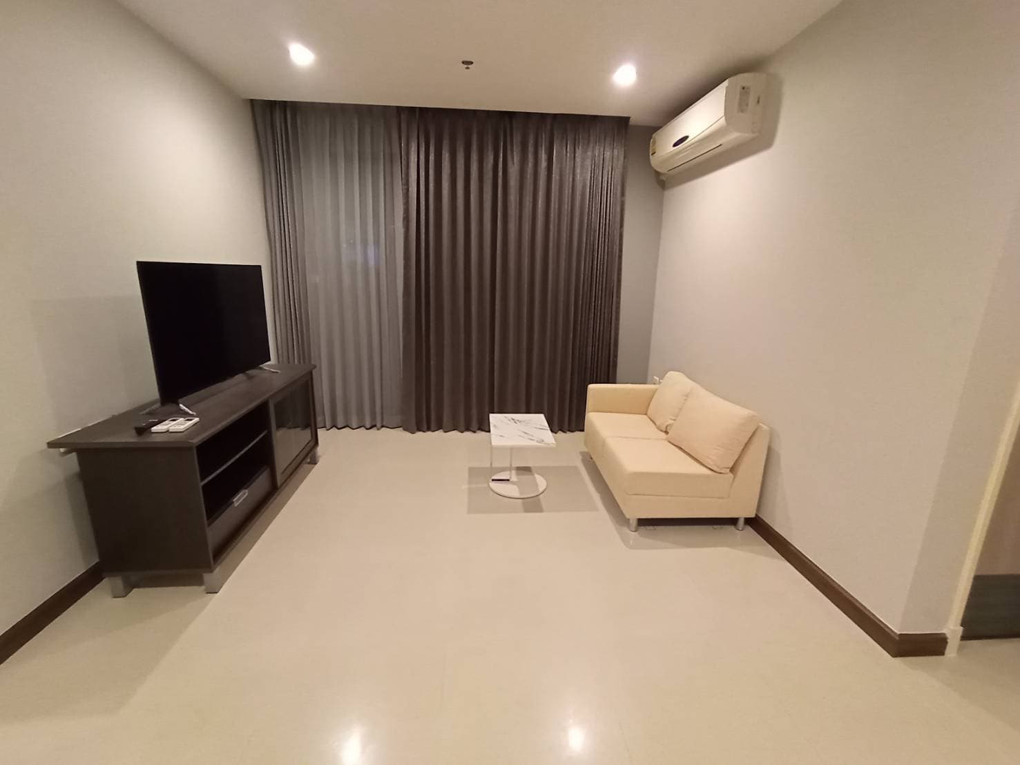 Supalai Premier@Asoke · 2 Beds Condo, 85 sqm, for Rent