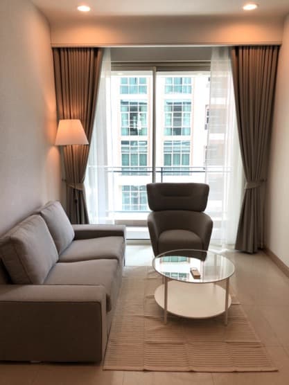 Q Langsuan · 2 Beds Condo, 70 sqm, for Rent