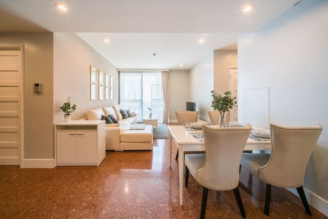 Aguston Sukhumvit 22 · 3 Beds Condo, 138 sqm, for Sale or Rent