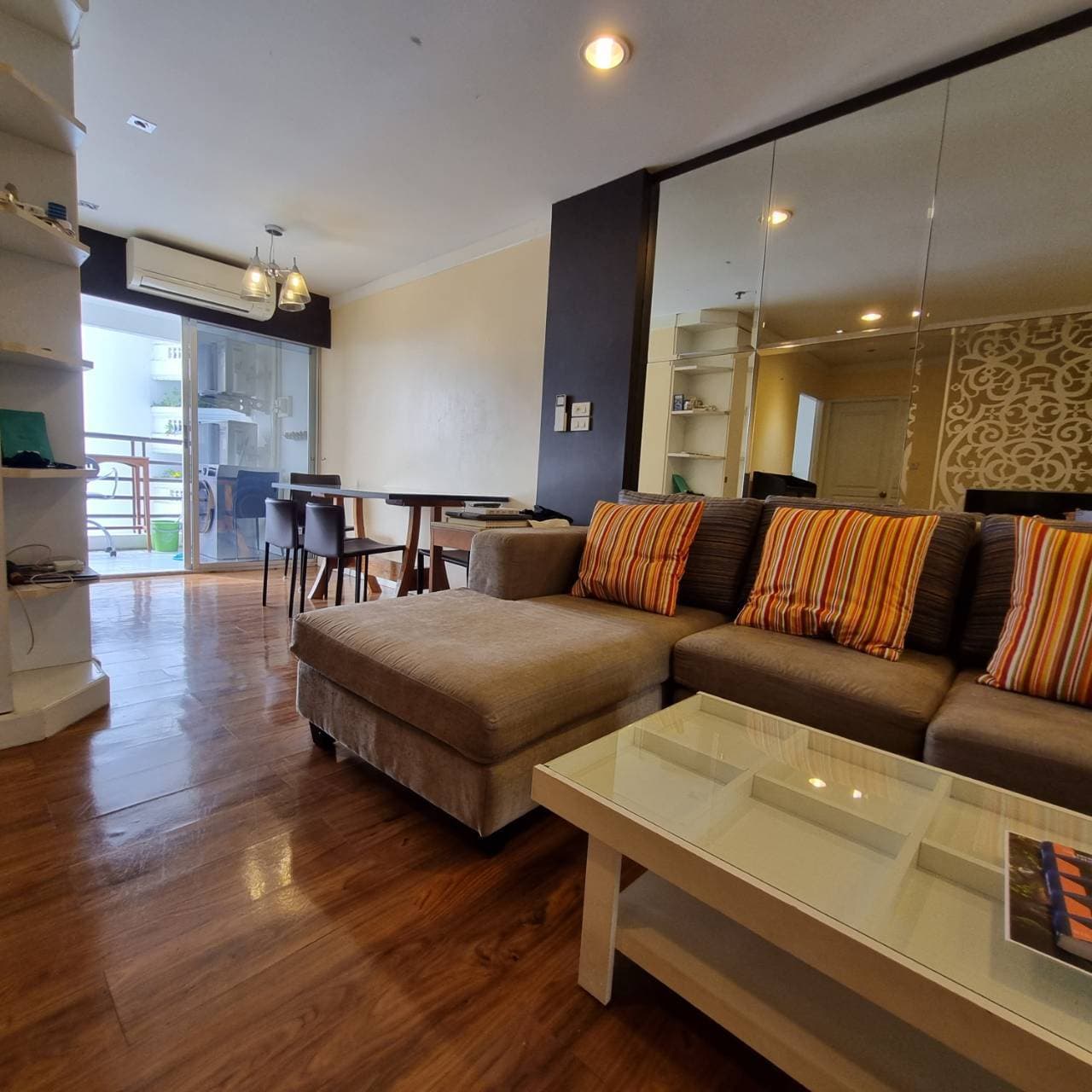 Waterford Diamond · 2 Beds Condo, 68.33 sqm, for Sale or Rent