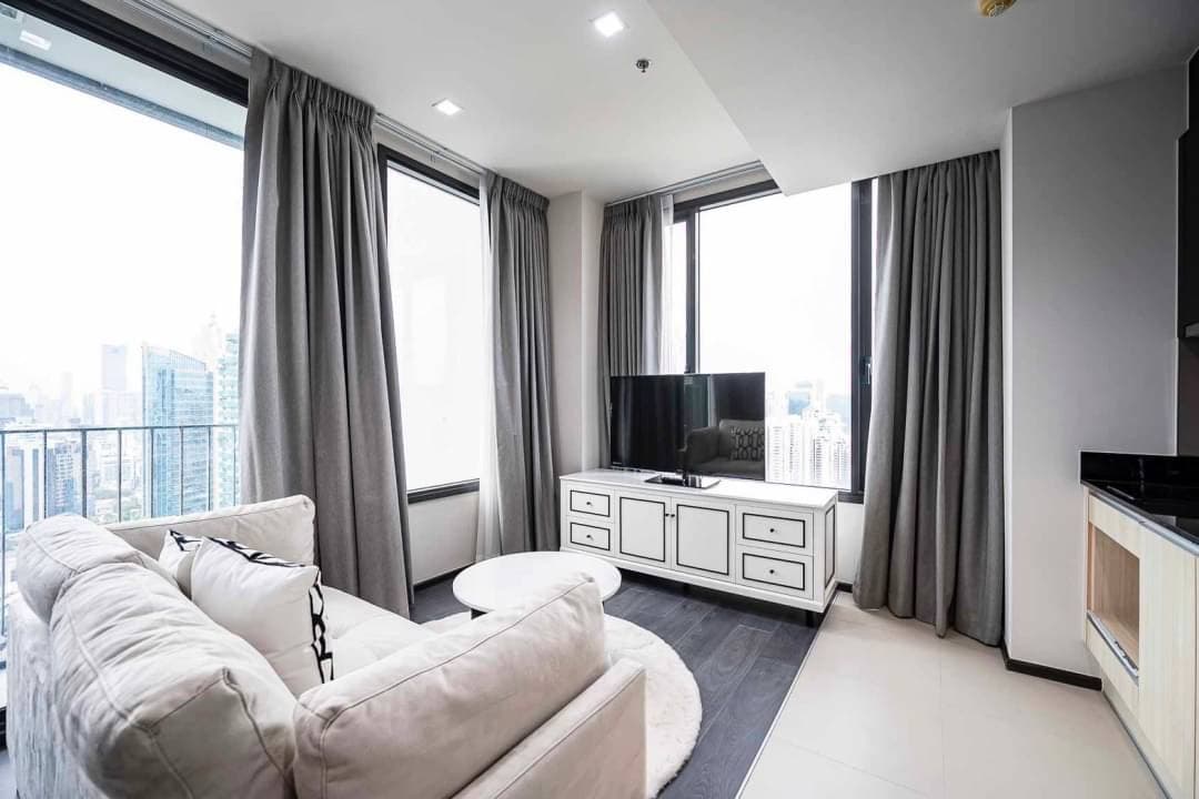 ขาย/เช่า คอนโด Edge Sukhumvit 23 · 2 ห้องนอน · 61 ตร.ม.