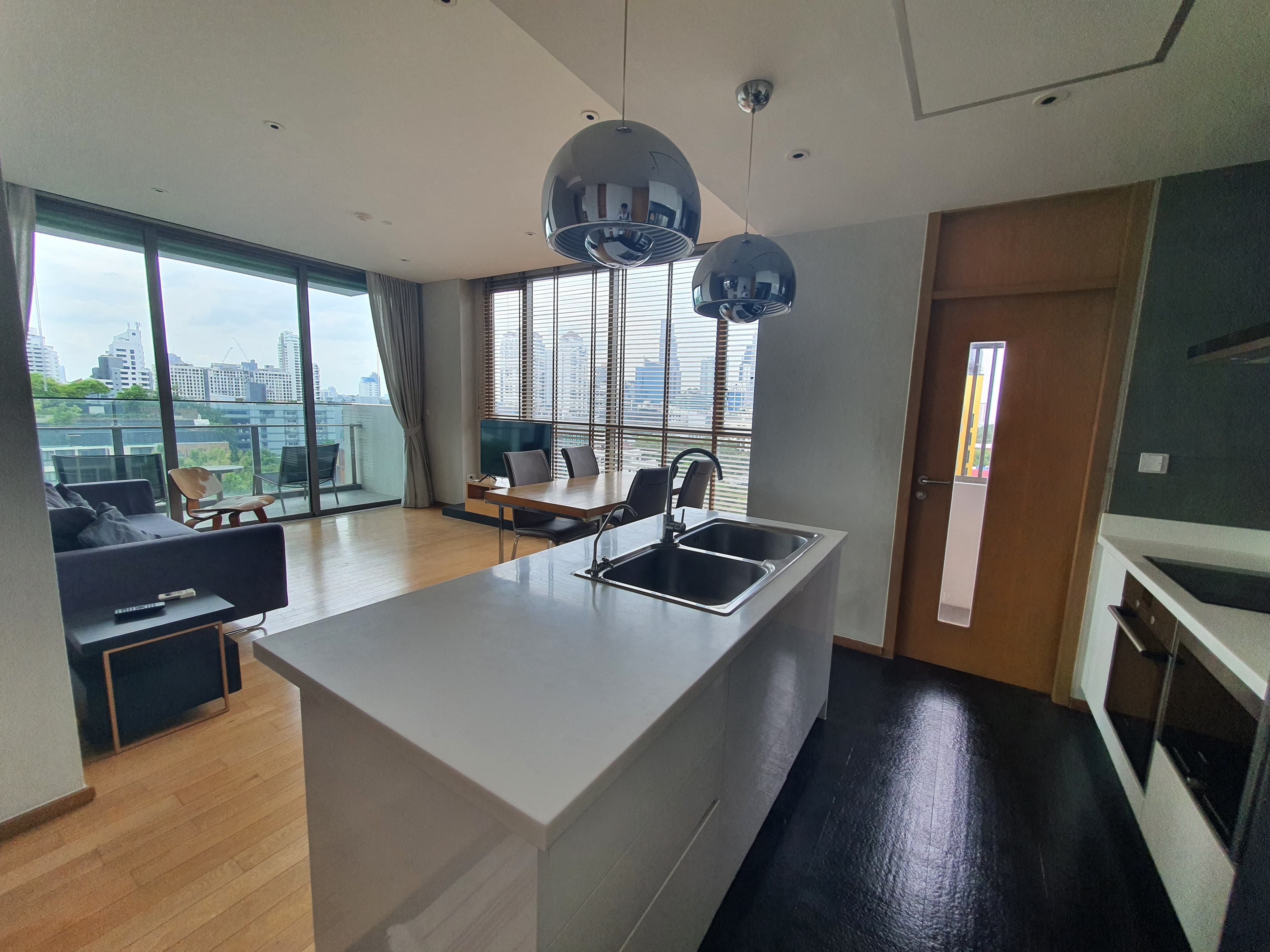 ขาย/เช่า คอนโด Aequa Sukhumvit 49 · 2 ห้องนอน · 92 ตร.ม.