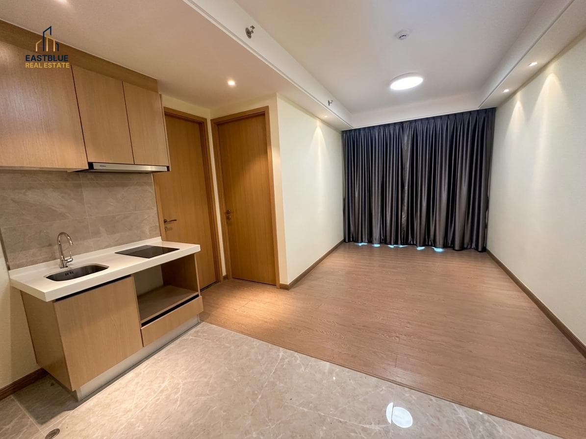 ขาย คอนโด REGAL Sathorn-Naradhiwas · 1 ห้องนอน · 35.28 ตร.ม.