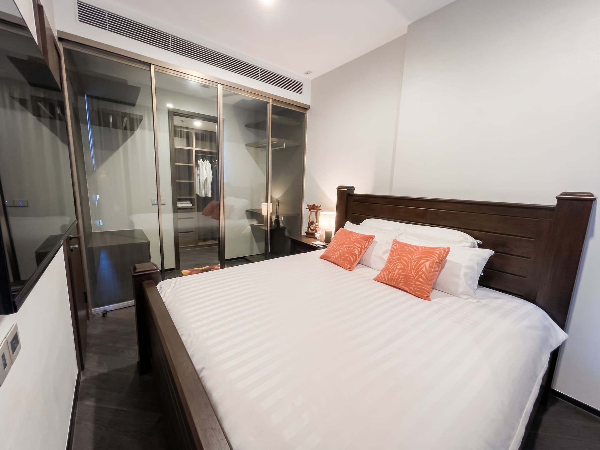 ให้เช่า คอนโด The Esse Sukhumvit 36 · 1 ห้องนอน · 38 ตร.ม.