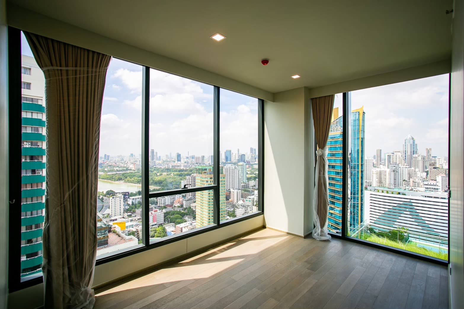 ให้เช่า คอนโด Celes Asoke · 3 ห้องนอน · 140 ตร.ม.