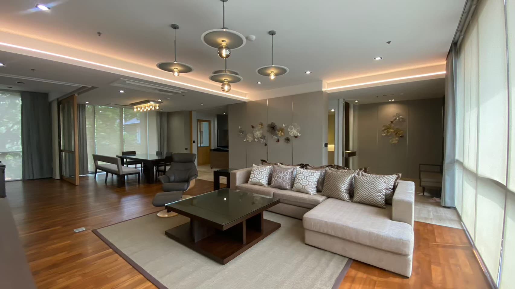 ให้เช่า คอนโด Domus 18 · 3 ห้องนอน · 250 ตร.ม.