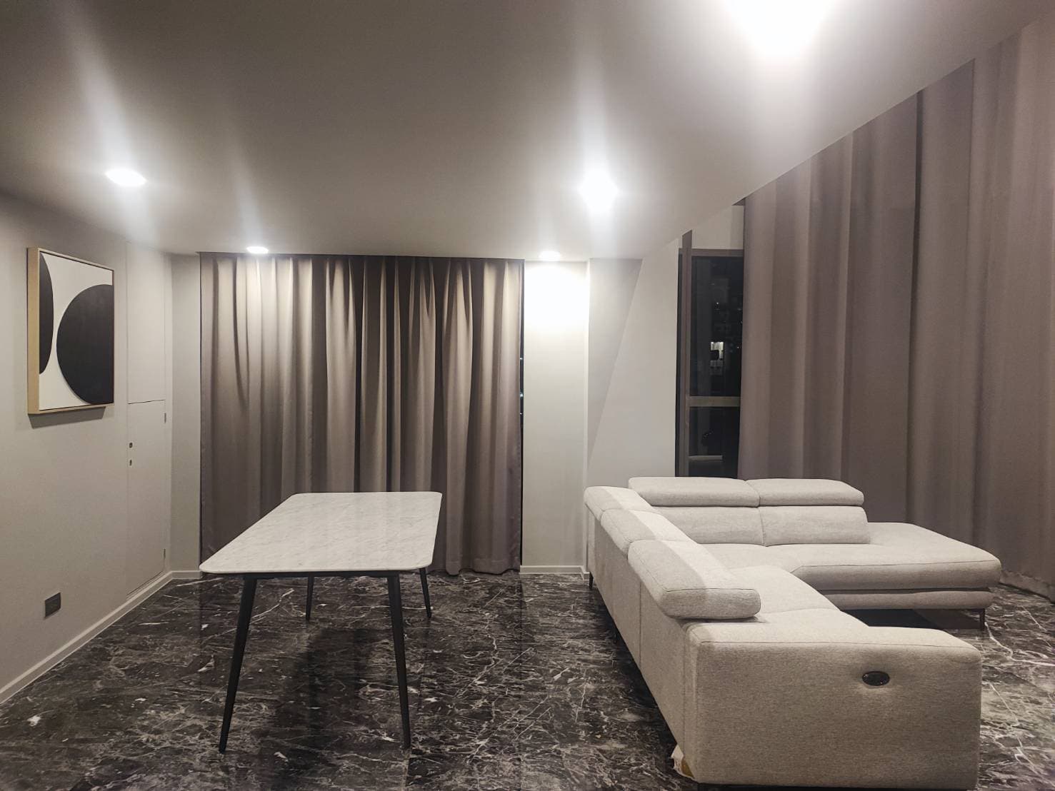ให้เช่า คอนโด Ashton Residence 41 · 3 ห้องนอน · 160 ตร.ม.