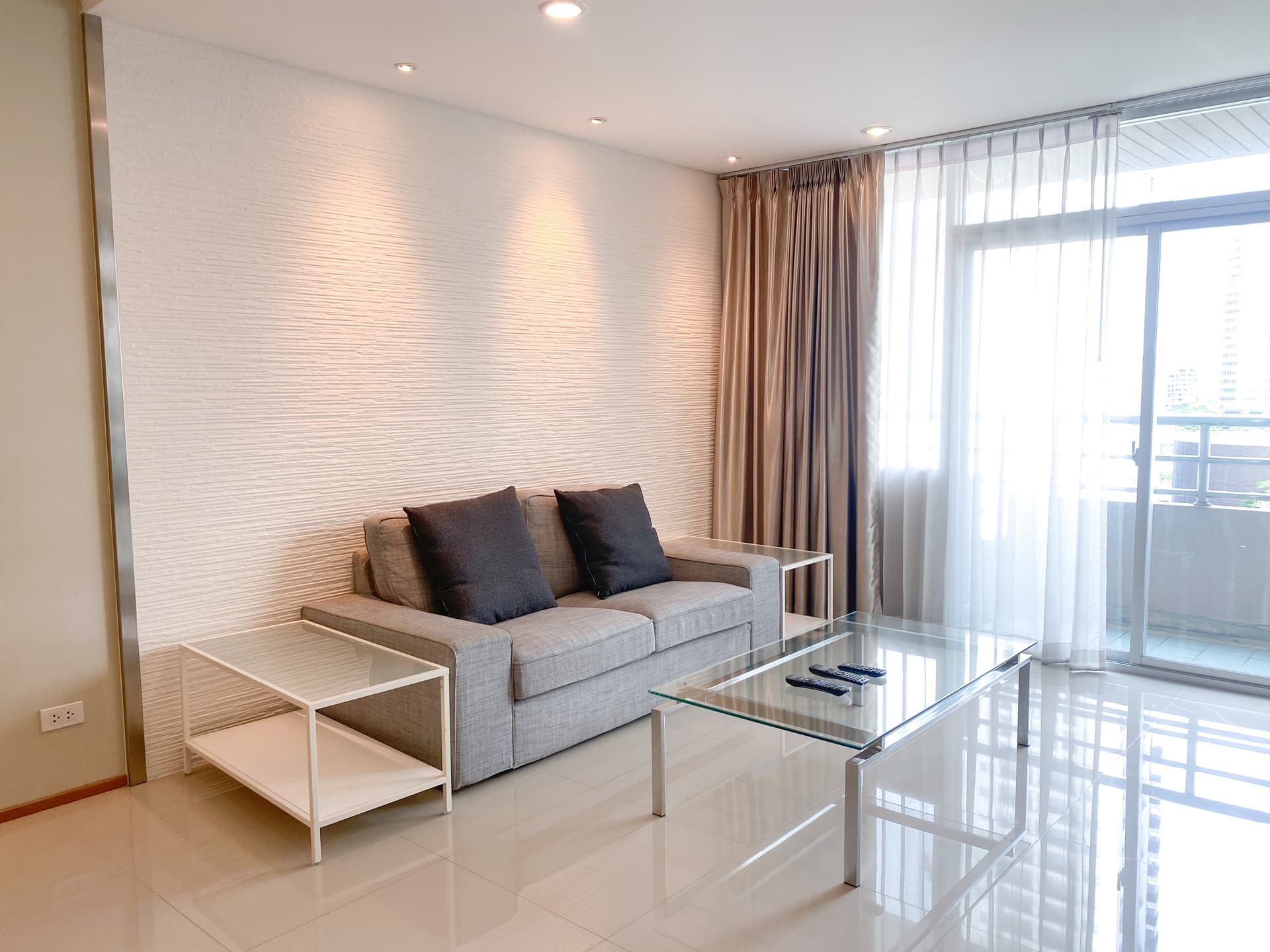 Grand Langsuan · 2 Beds Condo, 103.12 sqm, for Rent
