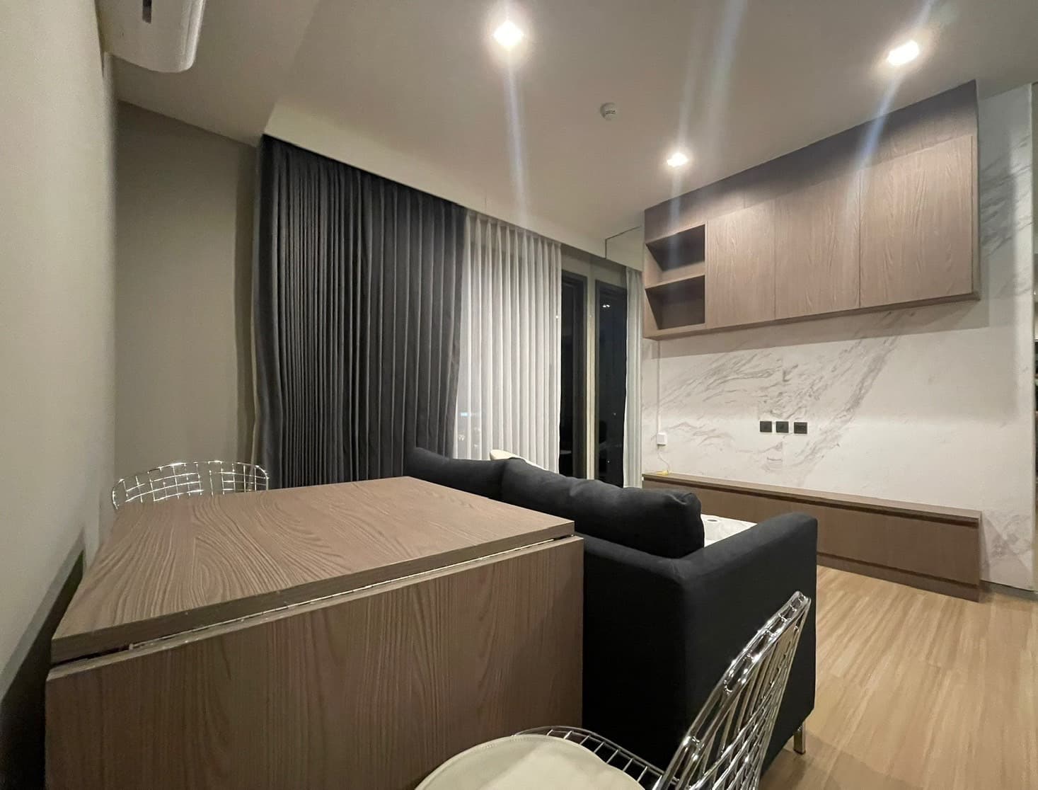 ขาย/เช่า คอนโด M Jatujak · 2 ห้องนอน · 59.85 ตร.ม.