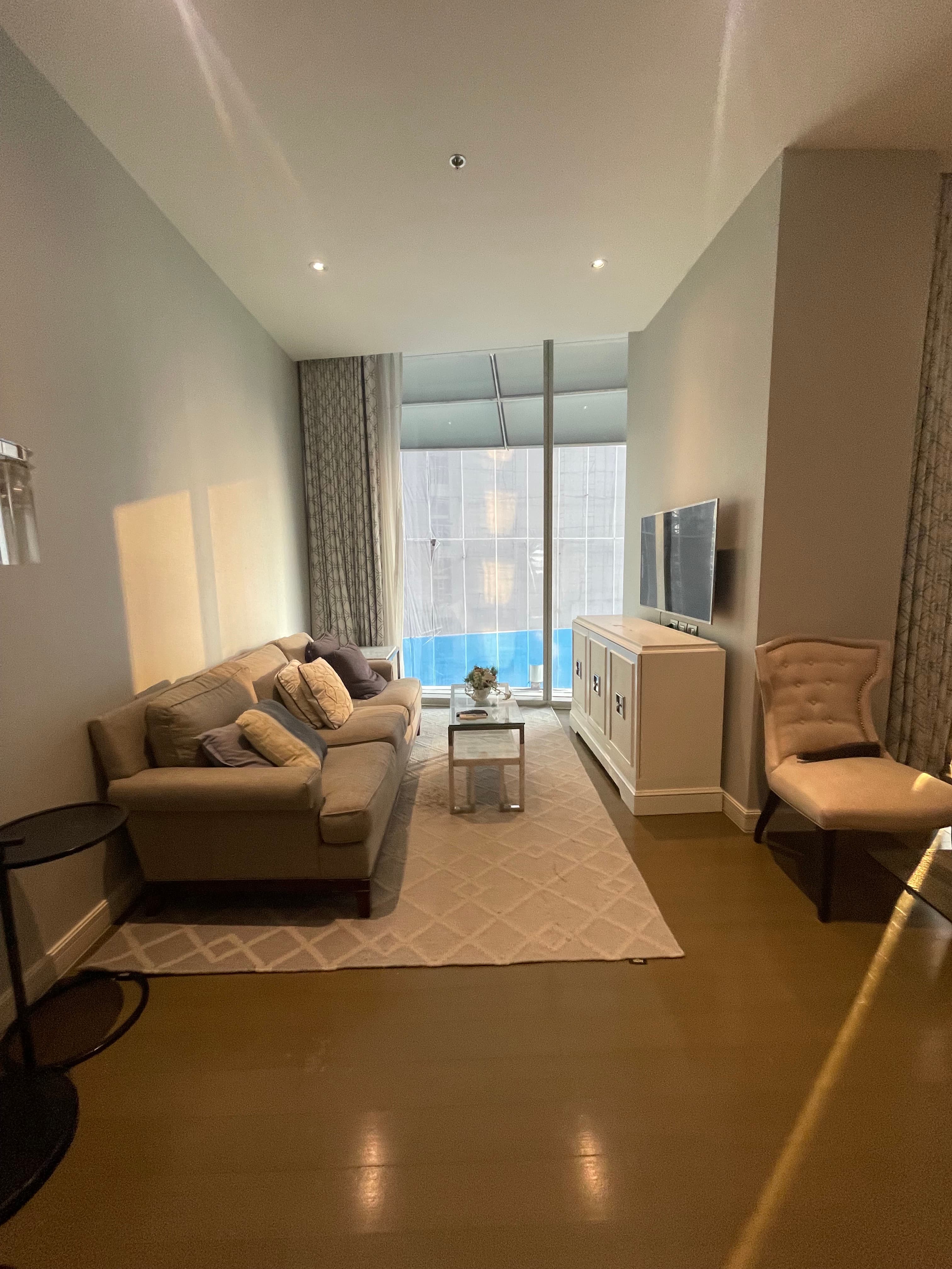 ให้เช่า คอนโด Magnolias Ratchadamri Boulevard · 1 ห้องนอน · 58 ตร.ม.
