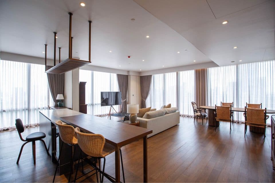 ขาย/เช่า คอนโด Muniq Langsuan · 3 ห้องนอน · 280 ตร.ม.