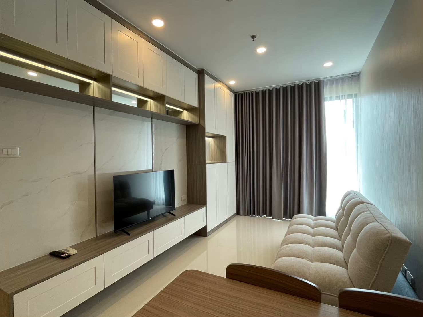 ให้เช่า คอนโด Supalai Premier Charoen Nakhon · 1 ห้องนอน · 55 ตร.ม.