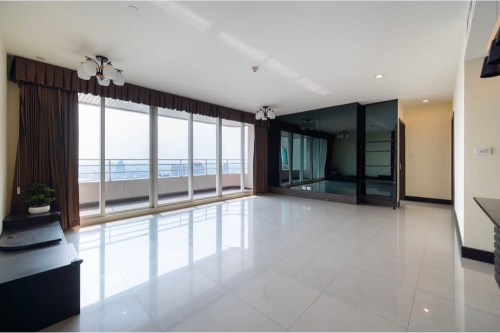 Watermark Chaophraya River · 3 Beds Condo, 145 sqm, for Sale