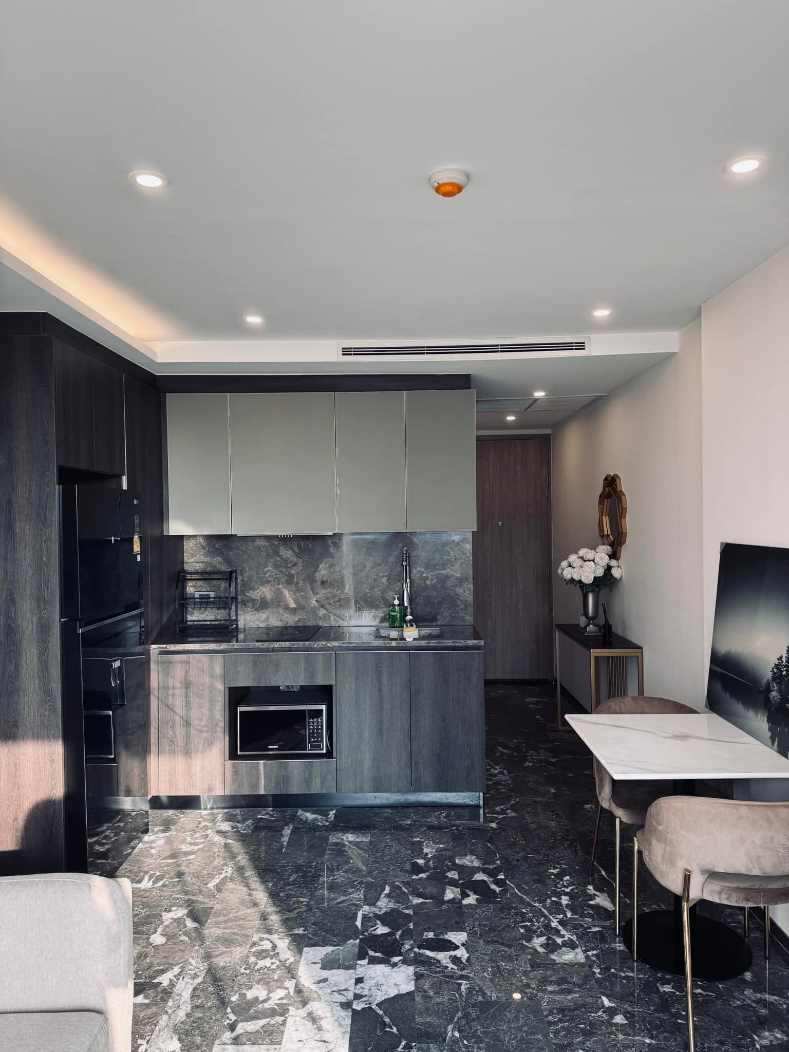 168 Sukhumvit 36 · 1 Bed Condo, 43 sqm, for Rent