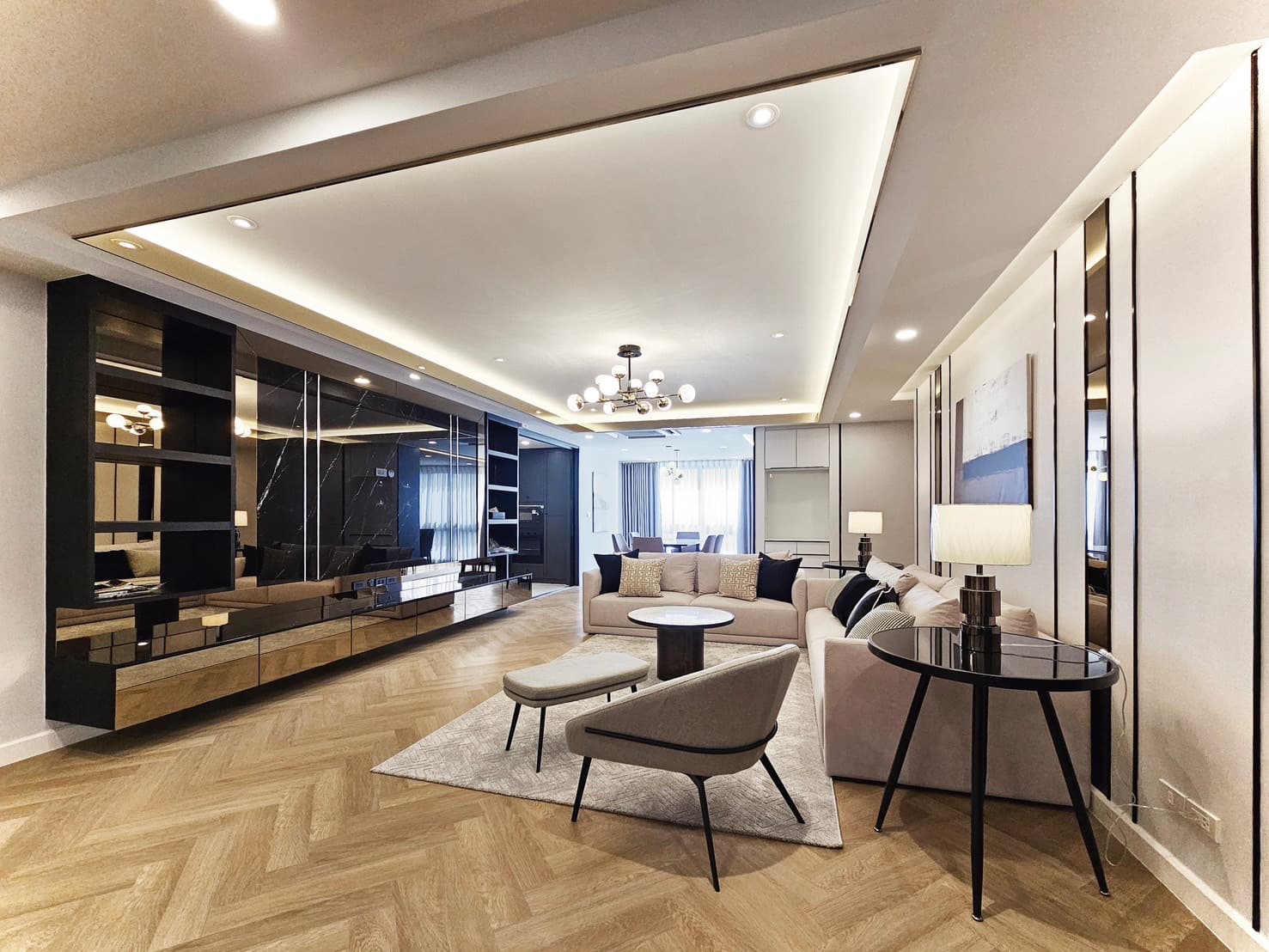 President Park Sukhumvit 24 · 3 Beds Condo, 223 sqm, for Sale or Rent
