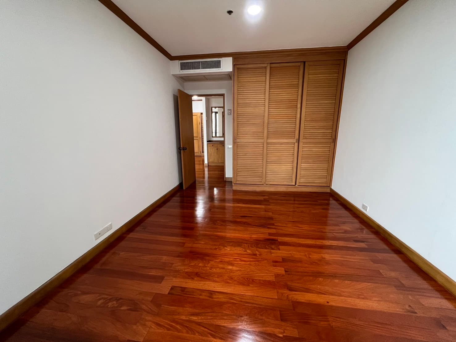 Baan Chaopraya · 1 Bed Condo, 65 sqm, for Sale or Rent
