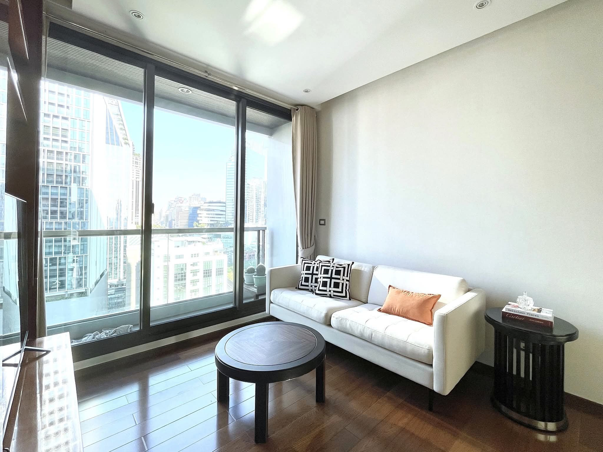 ขาย/เช่า คอนโด The Address Sukhumvit 28 · 1 ห้องนอน · 45 ตร.ม.