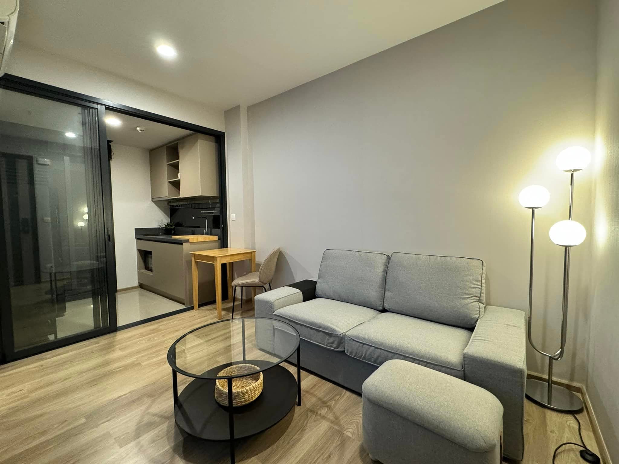 ขาย/เช่า คอนโด Oka Haus Sukhumvit 36 · 1 ห้องนอน · 34 ตร.ม.
