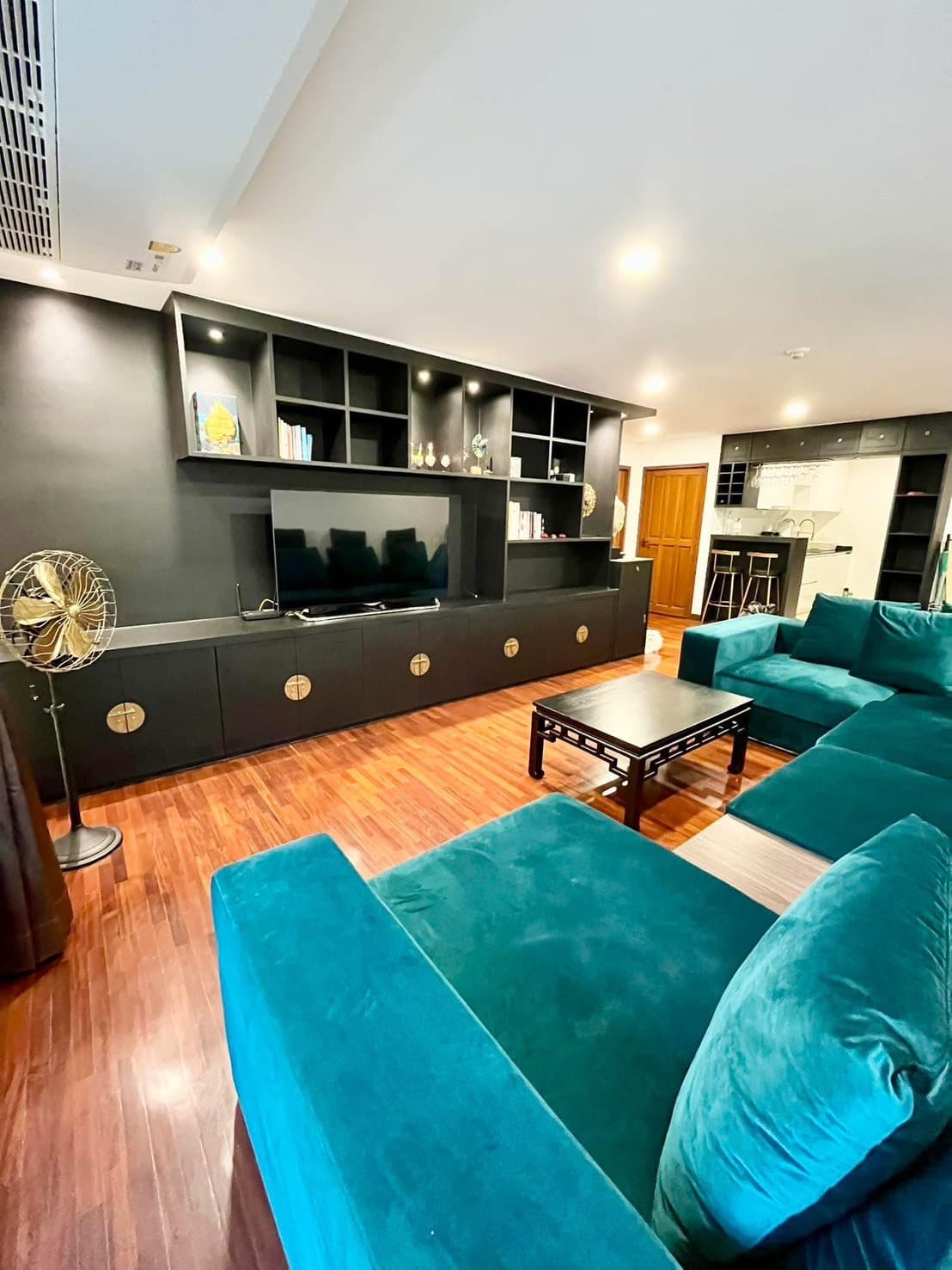 ขาย คอนโด Baan Chan Condominium · 2 ห้องนอน · 90 ตร.ม.