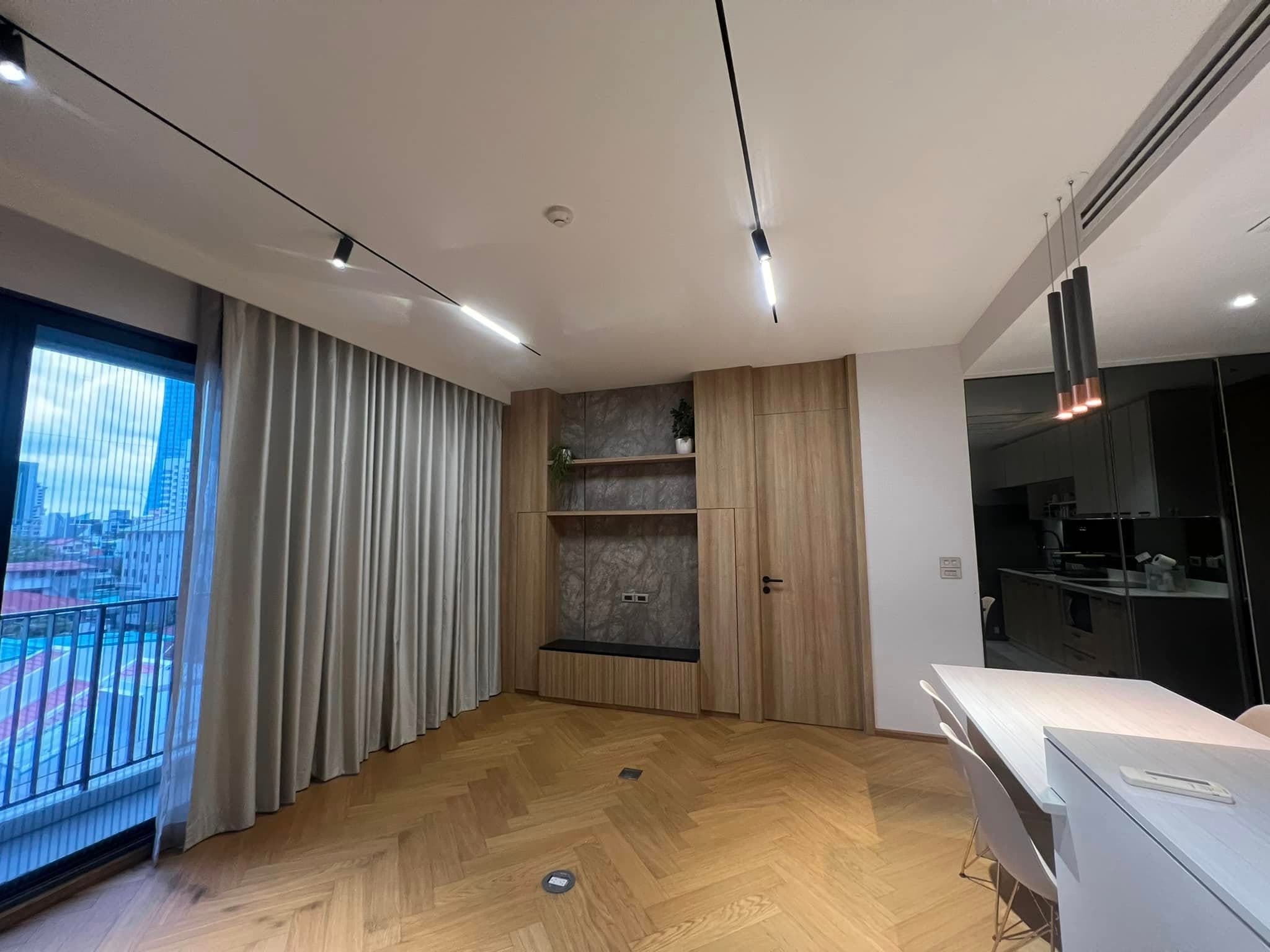 Savvi Phahol 2 · 1 Bed Condo, 72 sqm, for Sale or Rent