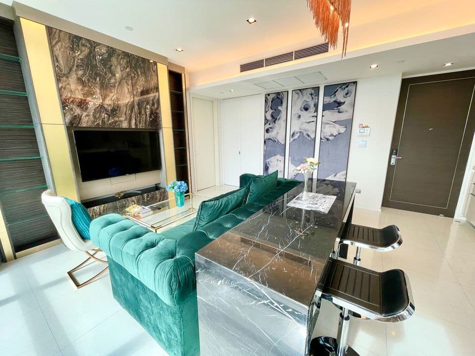 ขาย/เช่า คอนโด The Bangkok Sathorn · 1 ห้องนอน · 65 ตร.ม.