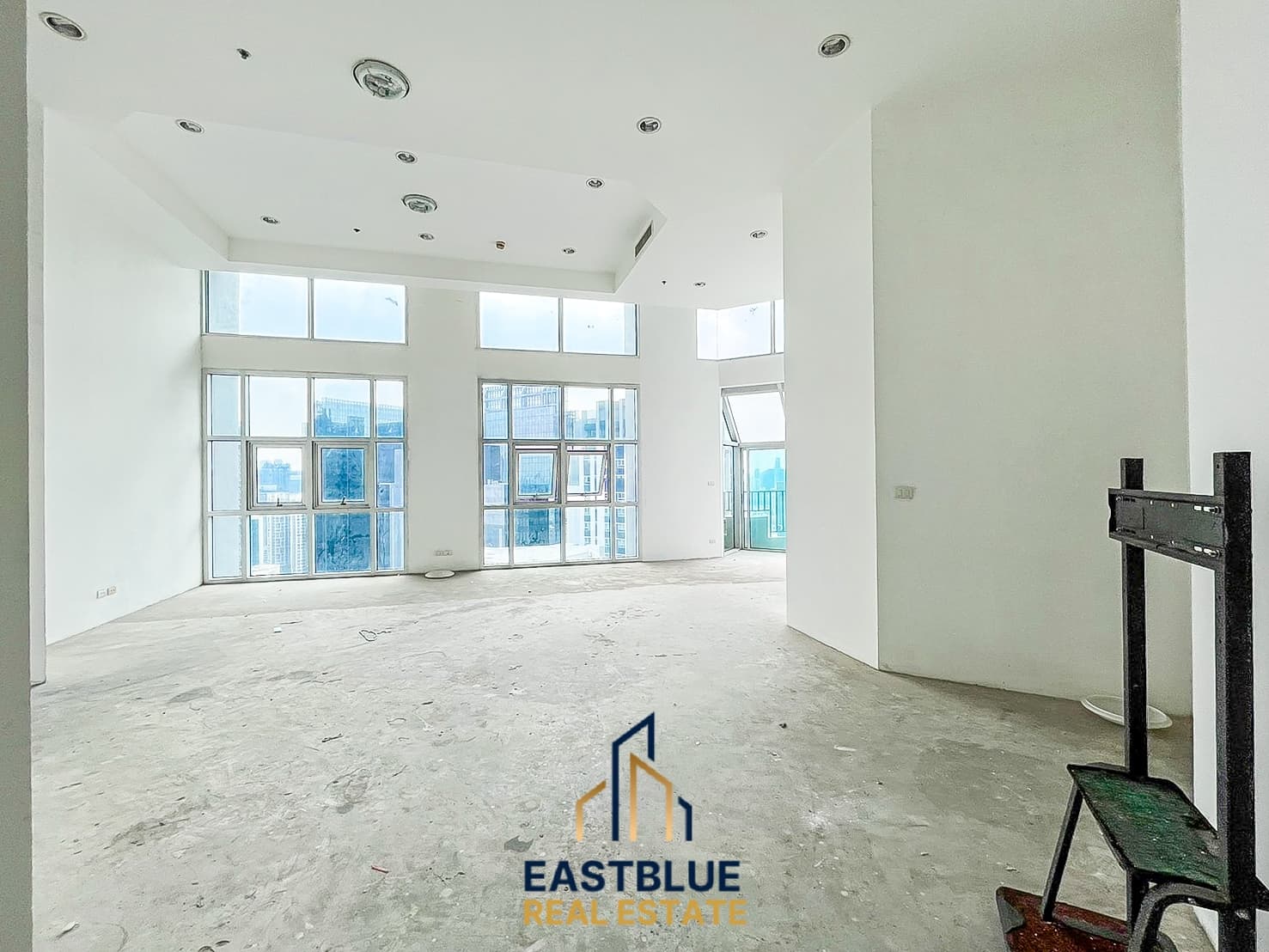Belle Grand Rama 9 · 3 Beds Condo, 178.34 sqm, for Sale