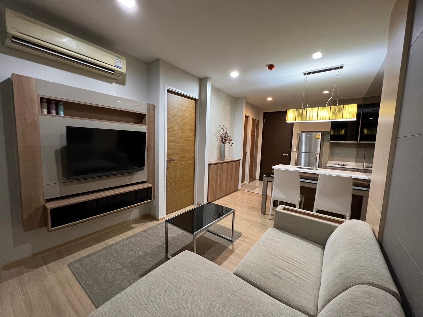 ให้เช่า คอนโด RHYTHM Sukhumvit 50 · 1 ห้องนอน · 45.35 ตร.ม.