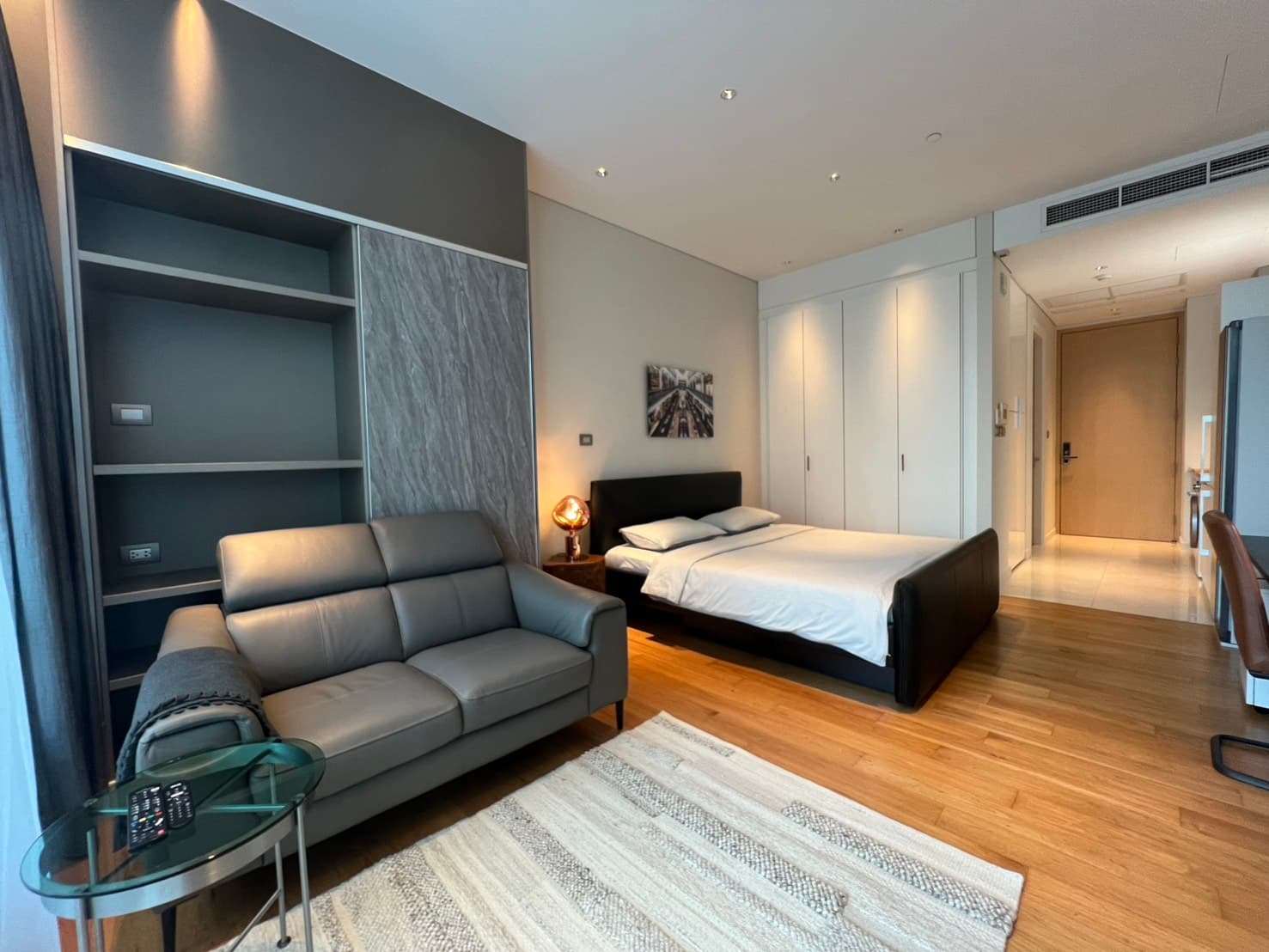 Sindhorn Residence · 1 Bed Condo, 40 sqm, for Rent