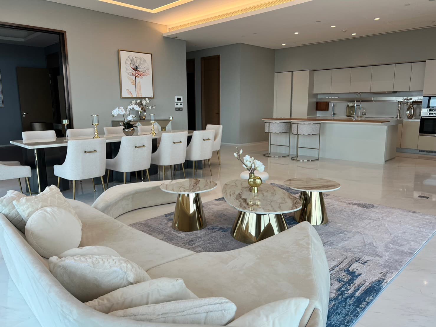 ขาย/เช่า คอนโด The Residences @ sindhorn kempinski bangkok · 4 ห้องนอน · 337 ตร.ม.