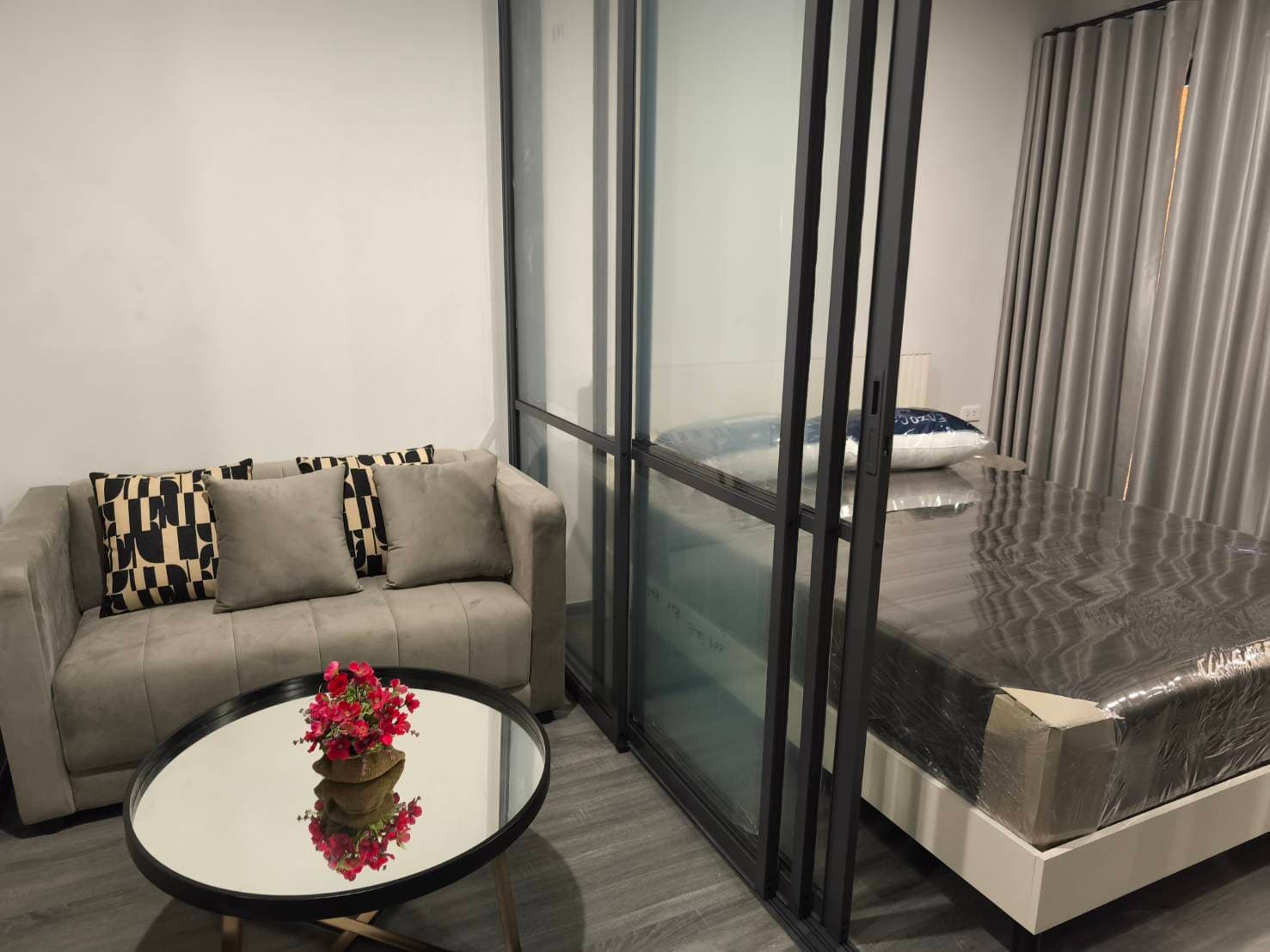 Ideo Sukhumvit - Rama 4 · 1 Bed Condo, 30 sqm, for Rent
