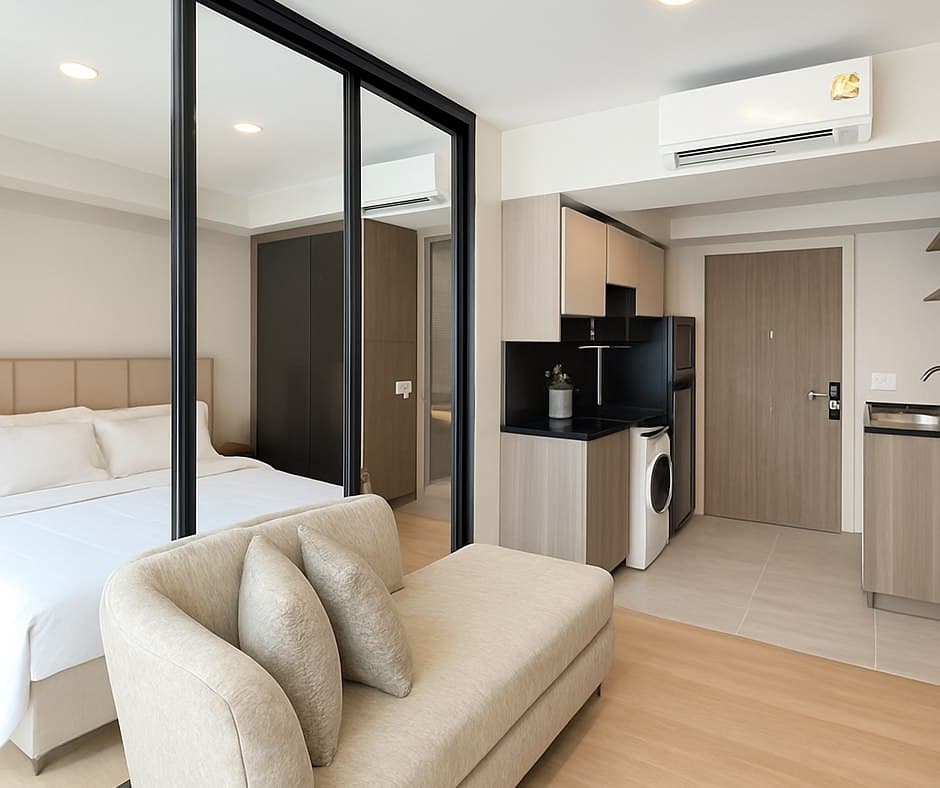 Lloyd Soonvijai Thonglor · 1 Bed Condo, 27 sqm, for Sale or Rent