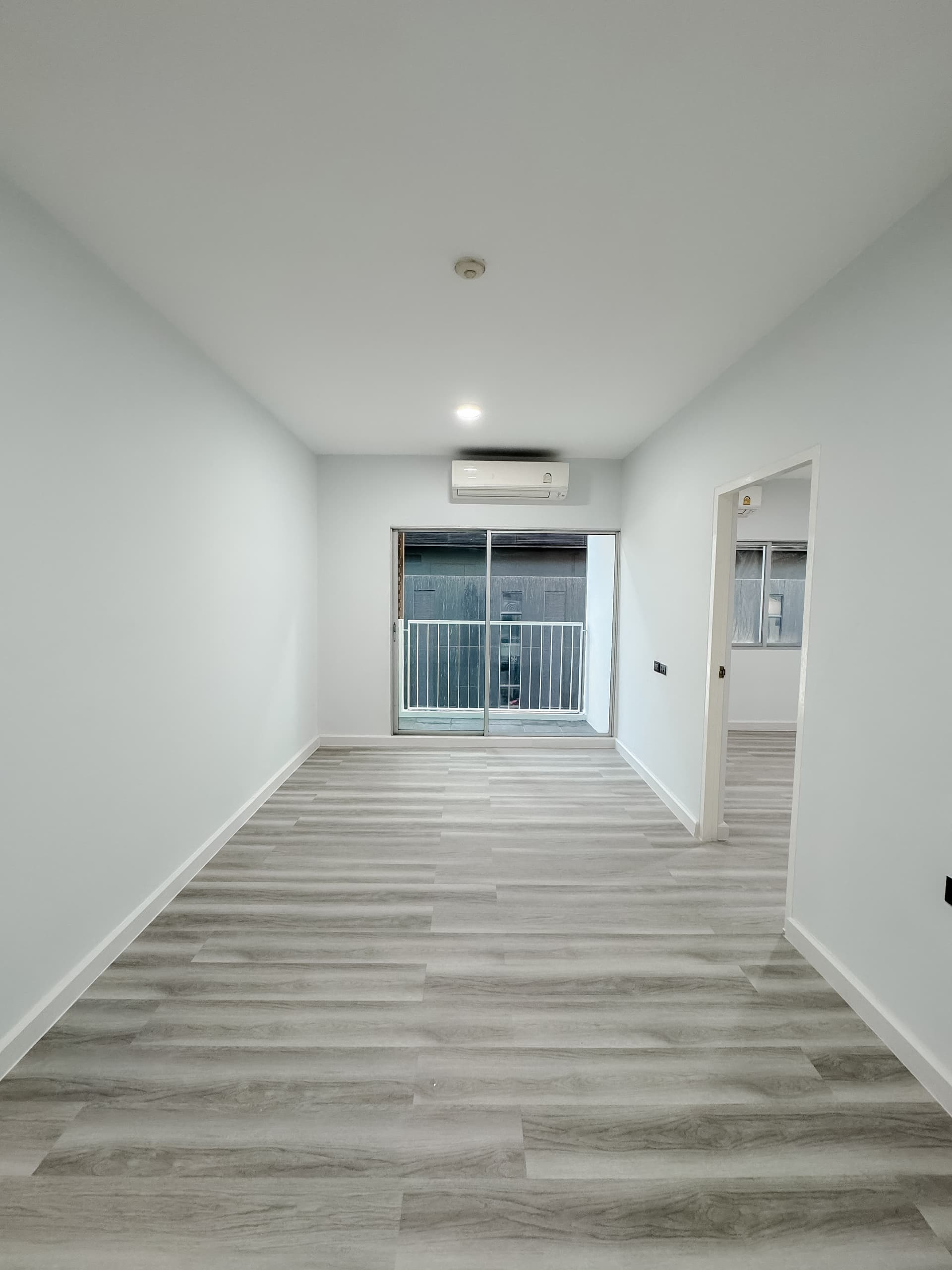ขาย คอนโด A Space (Asoke-Ratchada) · 2 ห้องนอน · 52.62 ตร.ม.