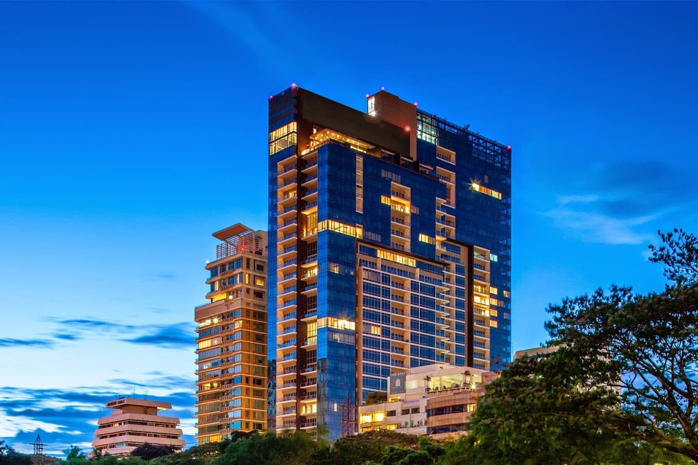 ขาย/เช่า คอนโด 185 Rajadamri · 2 ห้องนอน · 102 ตร.ม.