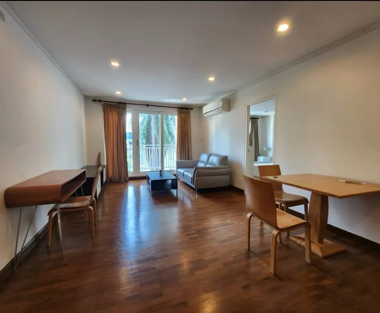 Baan Siri 13 · 2 Beds Condo, 75.9 sqm, for Sale or Rent