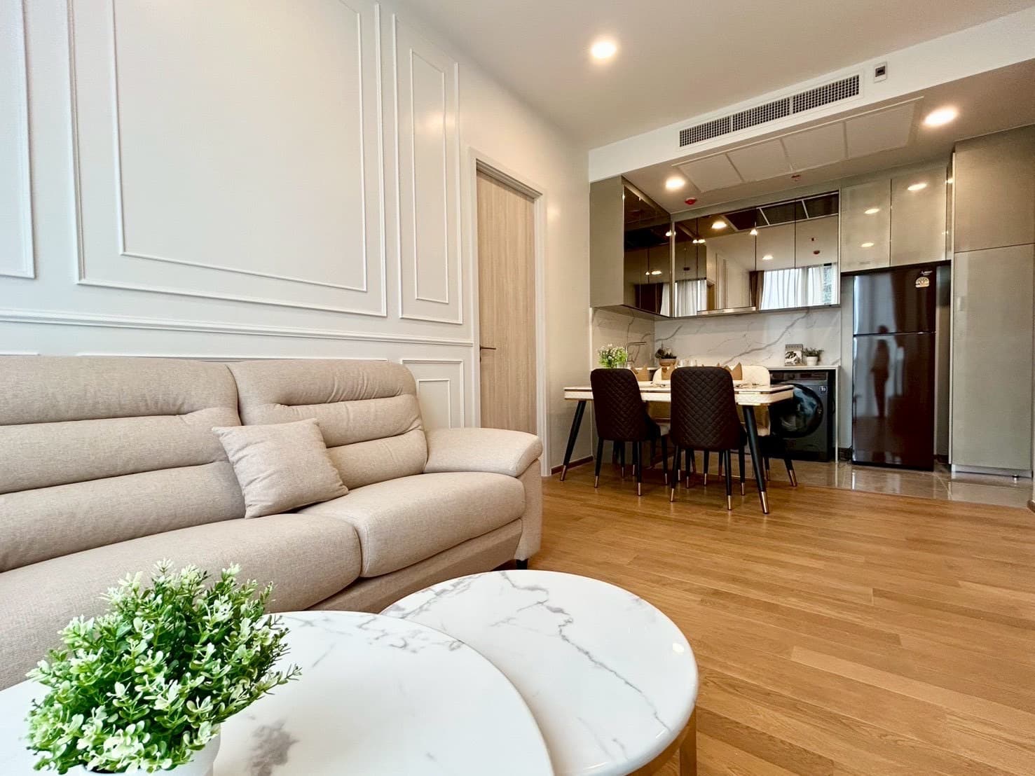 Wish Signature II Midtown Siam · 2 Beds Condo, 58 sqm, for Rent
