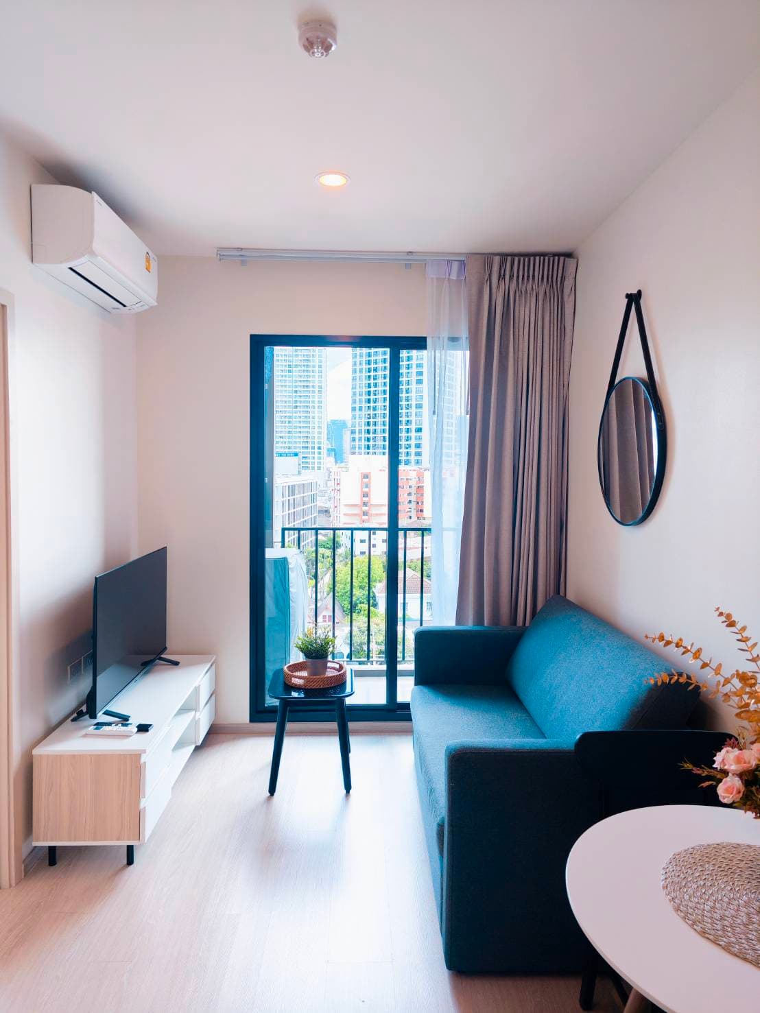 ให้เช่า คอนโด Nue Noble Ratchada-Ladprao · 1 ห้องนอน · 25 ตร.ม.