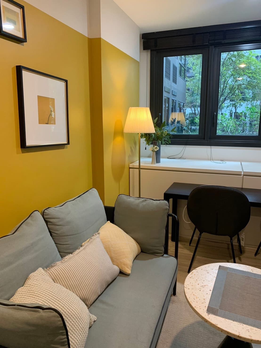 XT Huaikhwang · 1 Bed Condo, 35 sqm, for Sale or Rent