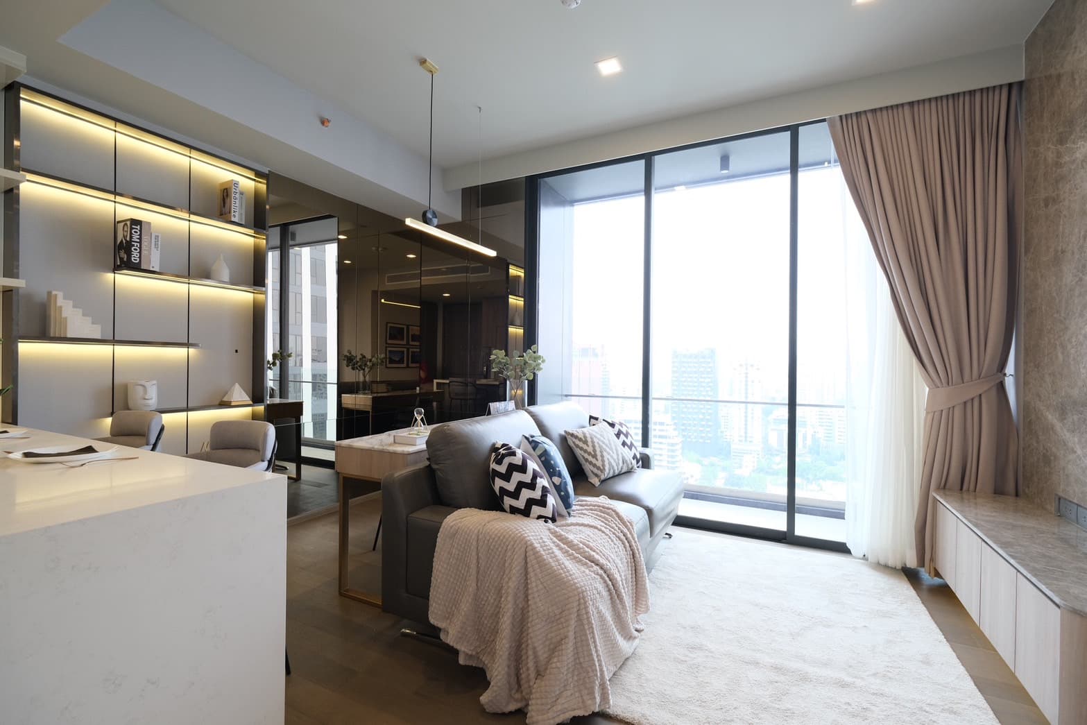 ขาย คอนโด Celes Asoke · 1 ห้องนอน · 51.01 ตร.ม.