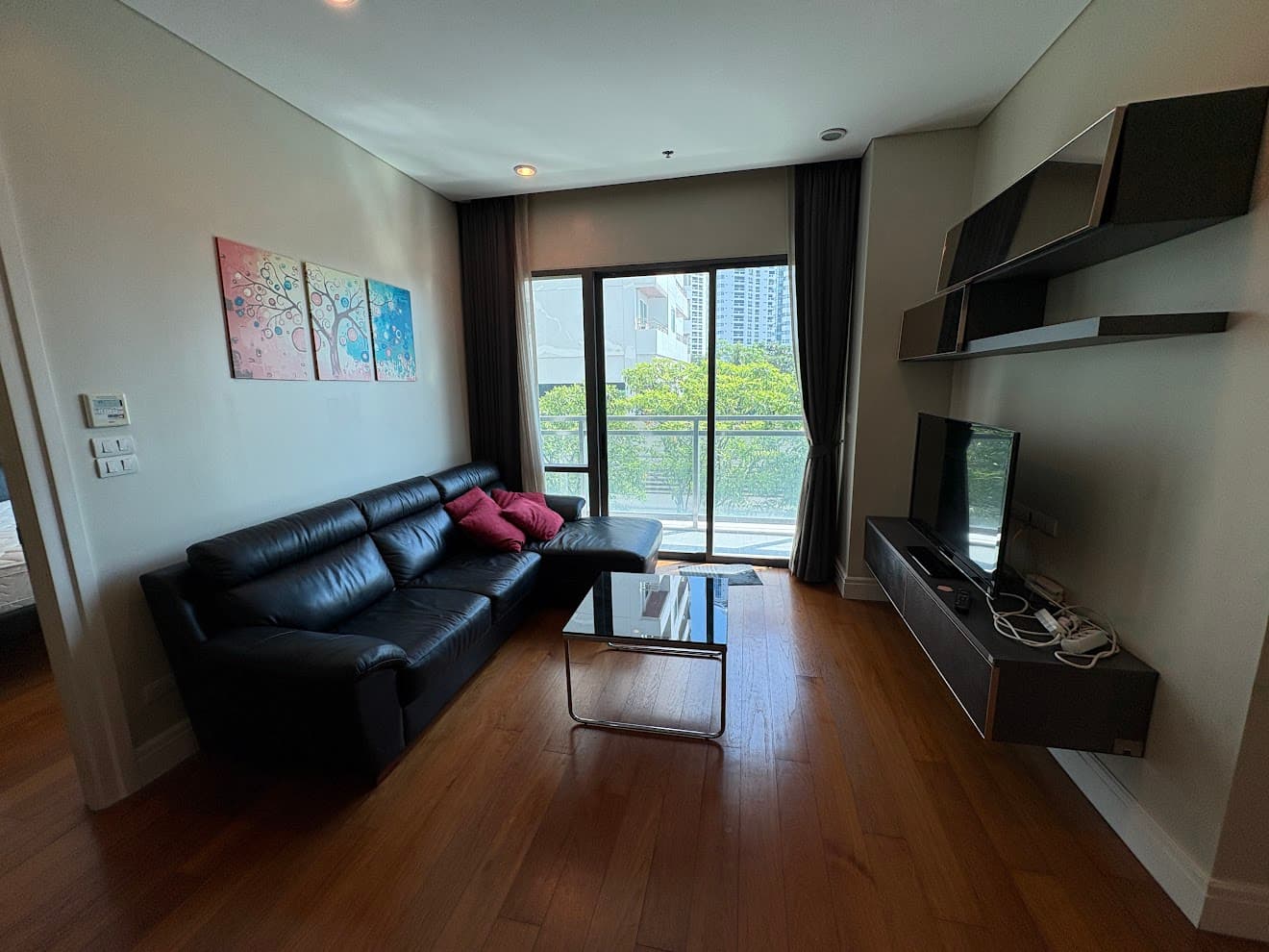 Bright 24 · 2 Beds Condo, 90 sqm, for Rent