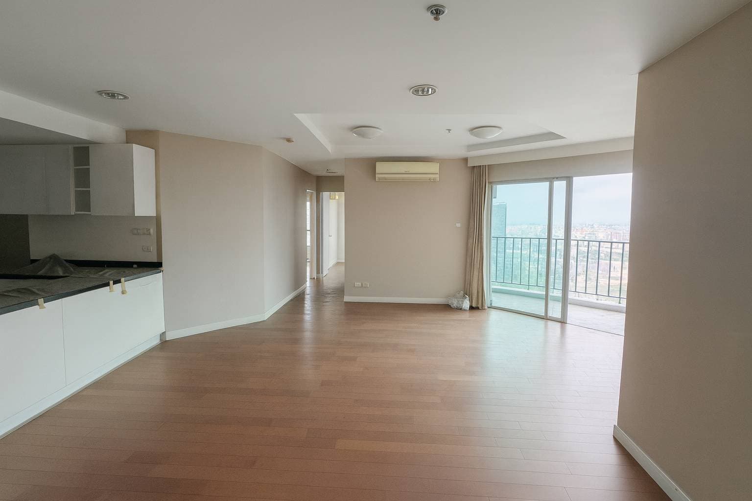Belle Grand Rama 9 · 2 Beds Condo, 100.26 sqm, for Sale
