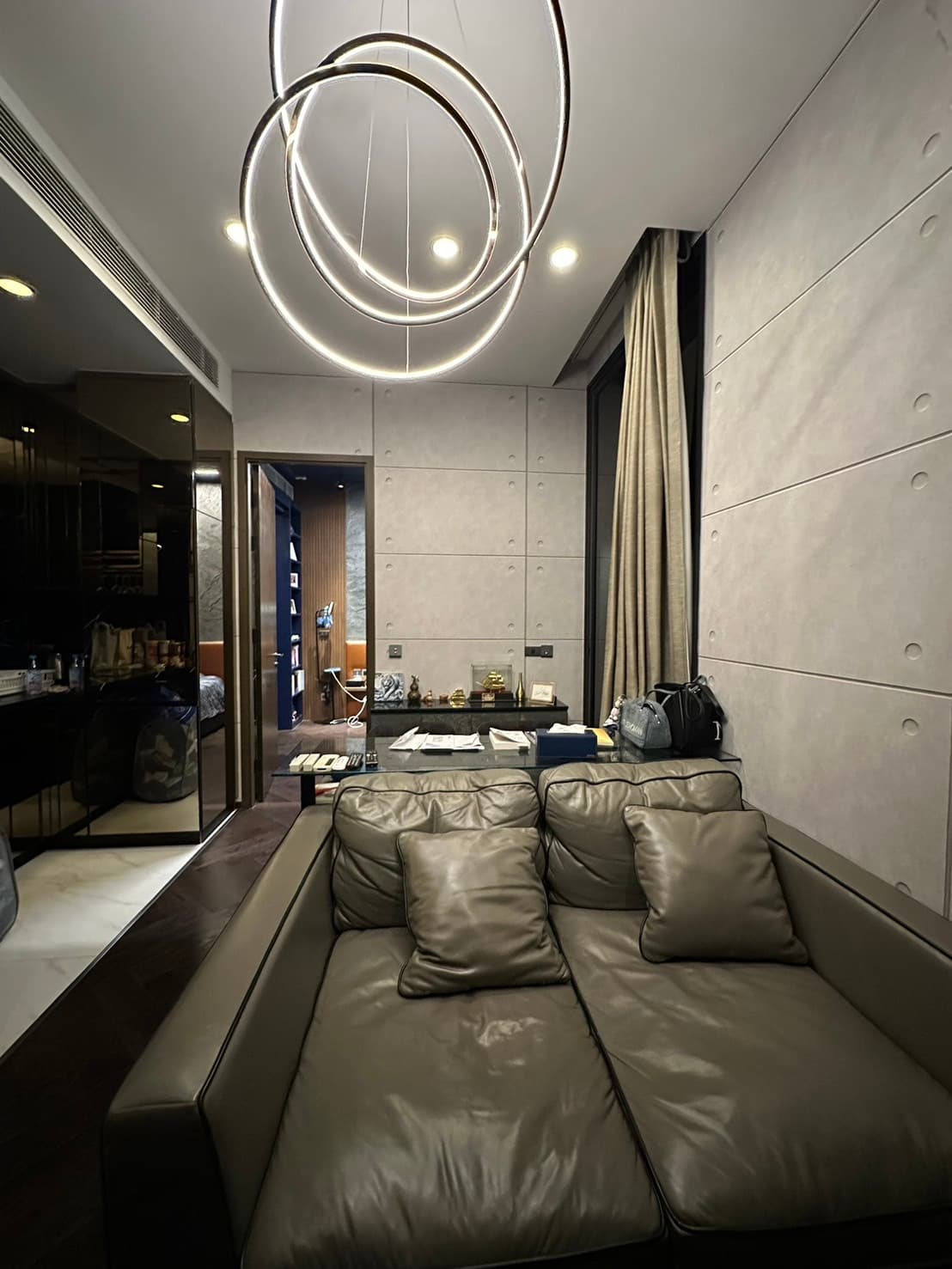 ขาย คอนโด The Esse Sukhumvit 36 · 1 ห้องนอน · 43.35 ตร.ม.