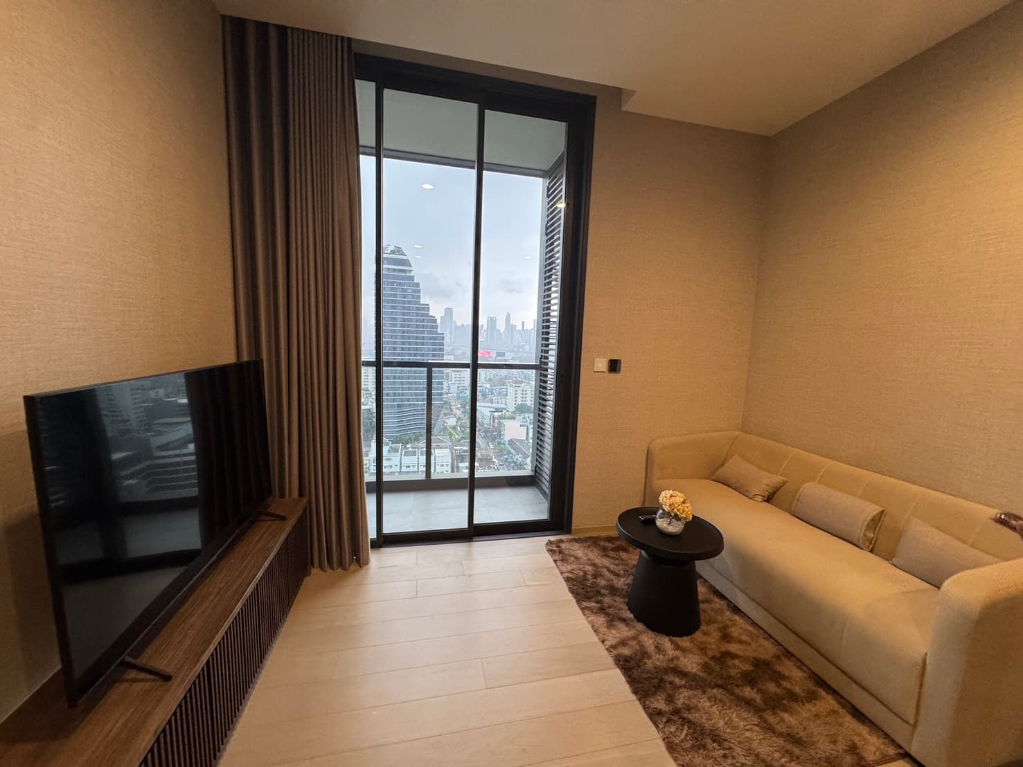 The Extro Phayathai-Rangnam · 1 Bed Condo, 35 sqm, for Rent