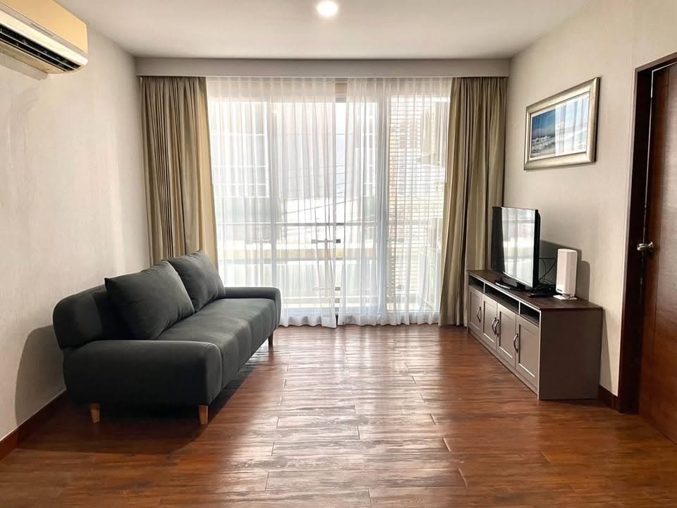 Von Napa Condominium · 1 Bed Condo, 53.5 sqm, for Sale or Rent