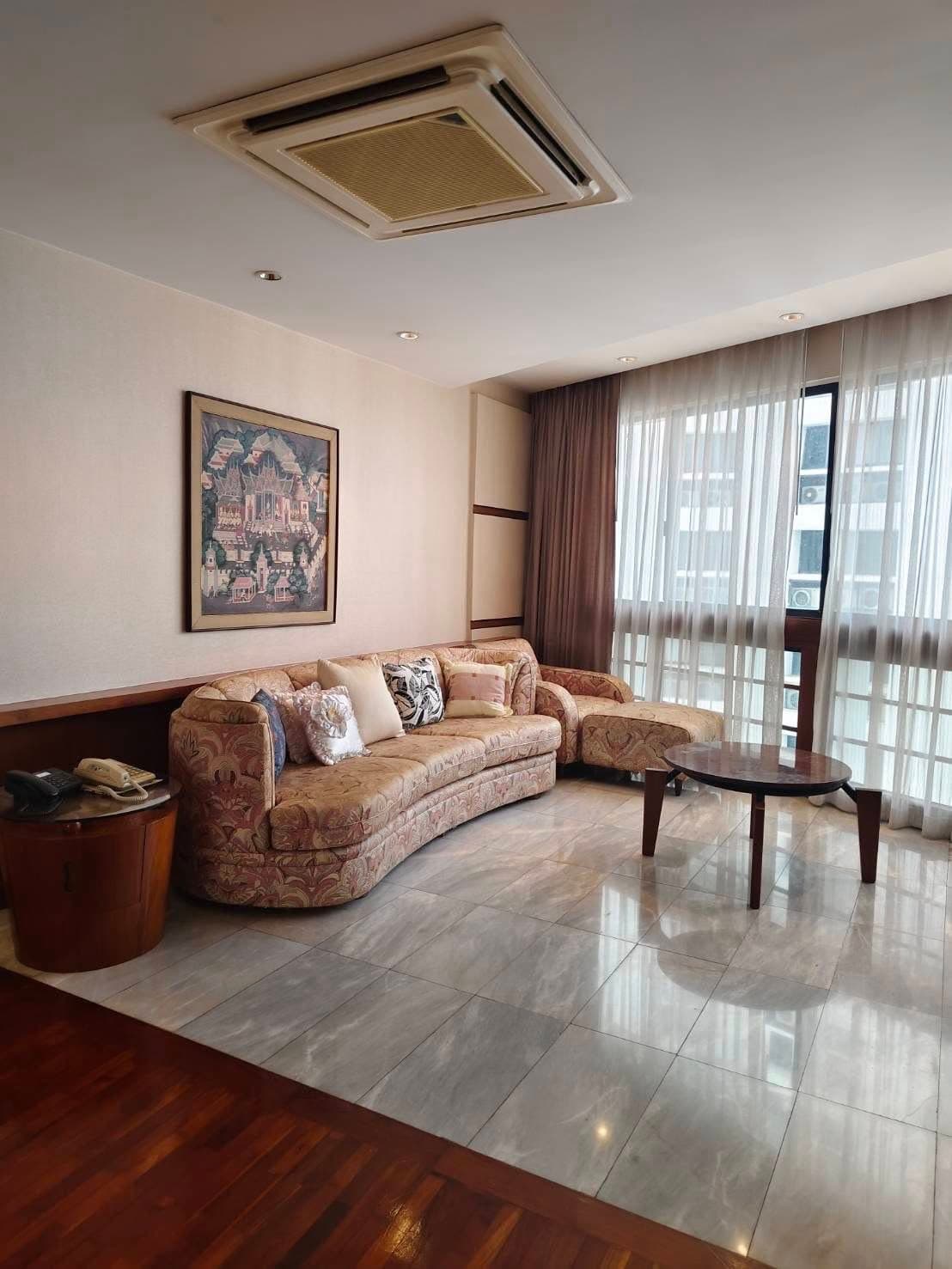 President Park Sukhumvit 24 · 3 Beds Condo, 260 sqm, for Sale or Rent