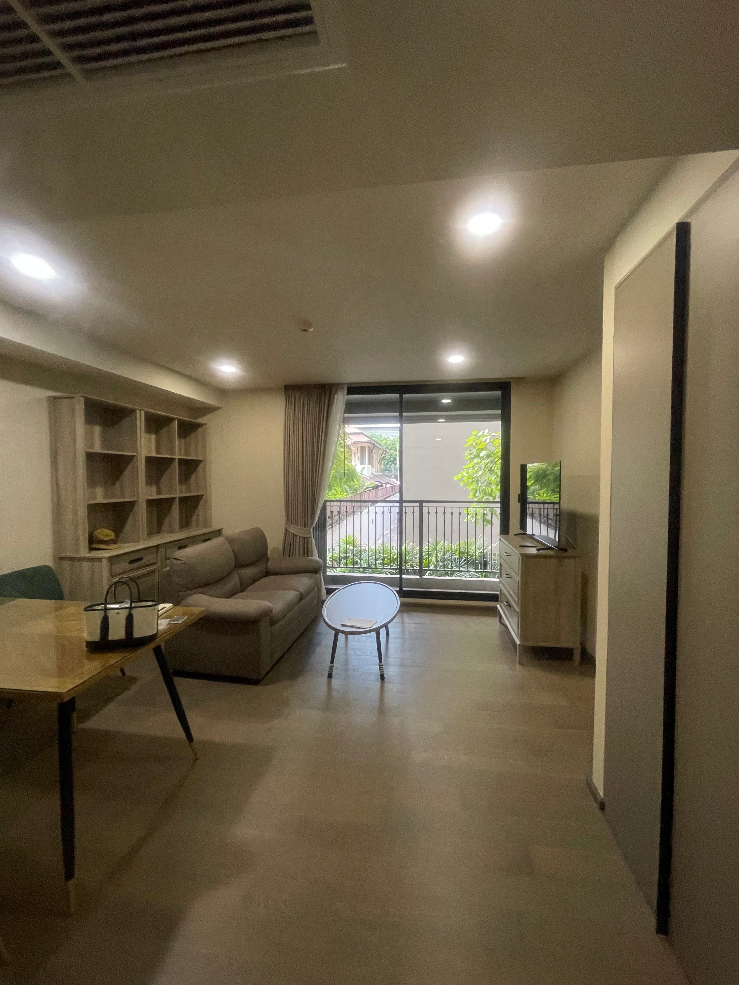 Klass Sarasin Rajdamri · 1 Bed Condo, 47.2 sqm, for Sale