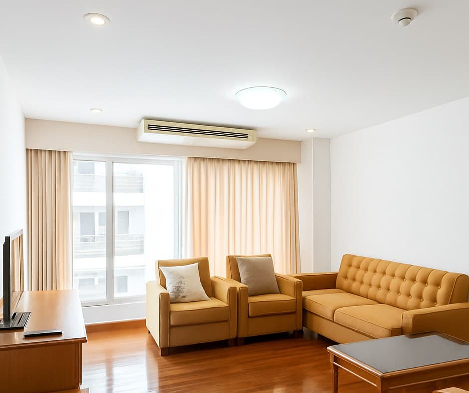 Navin Court Condominium